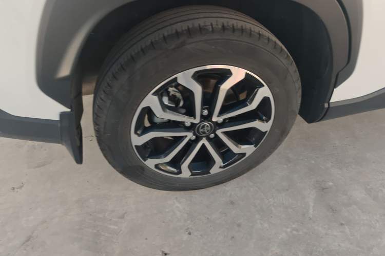 Used Toyota FRONTLANDER 2024 2.0L CVT Luxury Edition Exterior 5