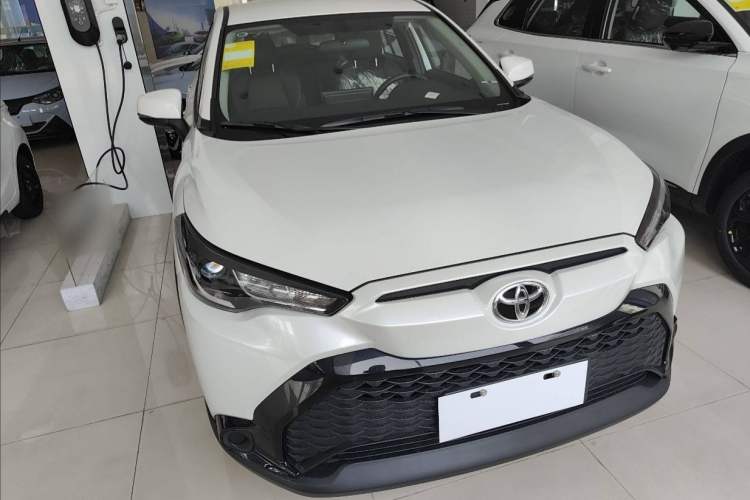 Used Toyota FRONTLANDER 2024 2.0L CVT Elite Plus Edition Exterior 5