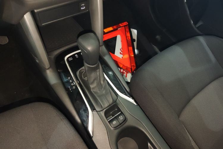 Used Toyota FRONTLANDER 2024 2.0L Smart Electric Hybrid Dual-Engine Leading Edition Gear Lever