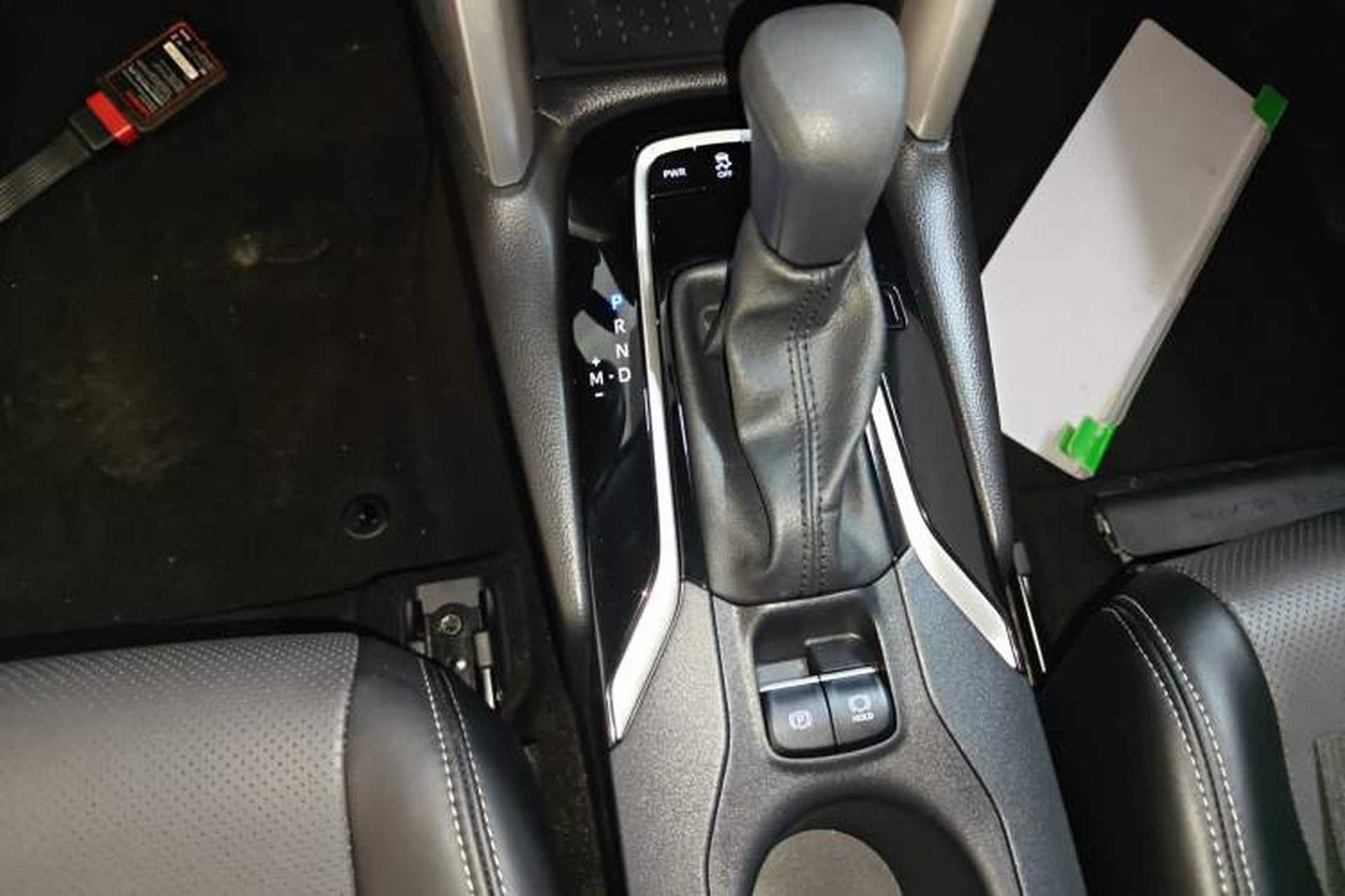 Used Toyota FRONTLANDER 2024 2.0L CVT Elite Edition Gear Lever
