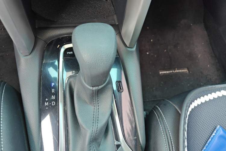 Used Toyota FRONTLANDER 2024 2.0L CVT Leading Edition Gear Lever