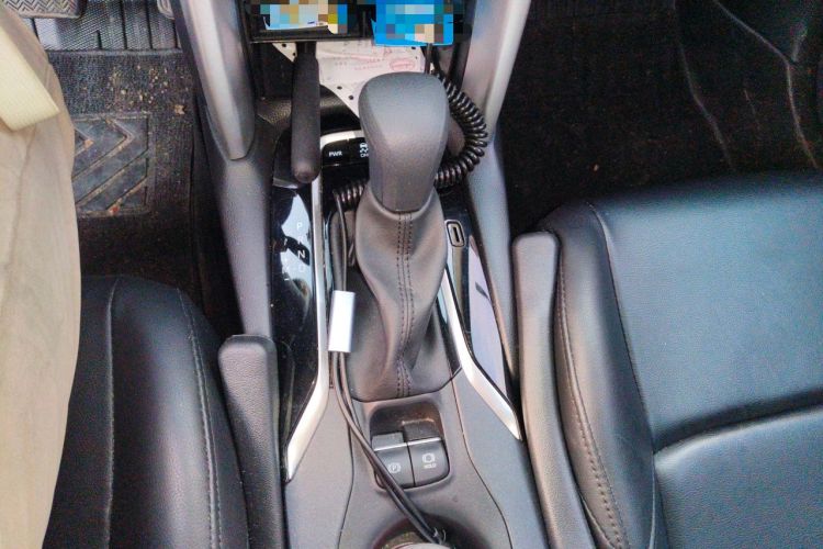 Used Toyota FRONTLANDER 2024 2.0L CVT Elite Edition Gear Lever