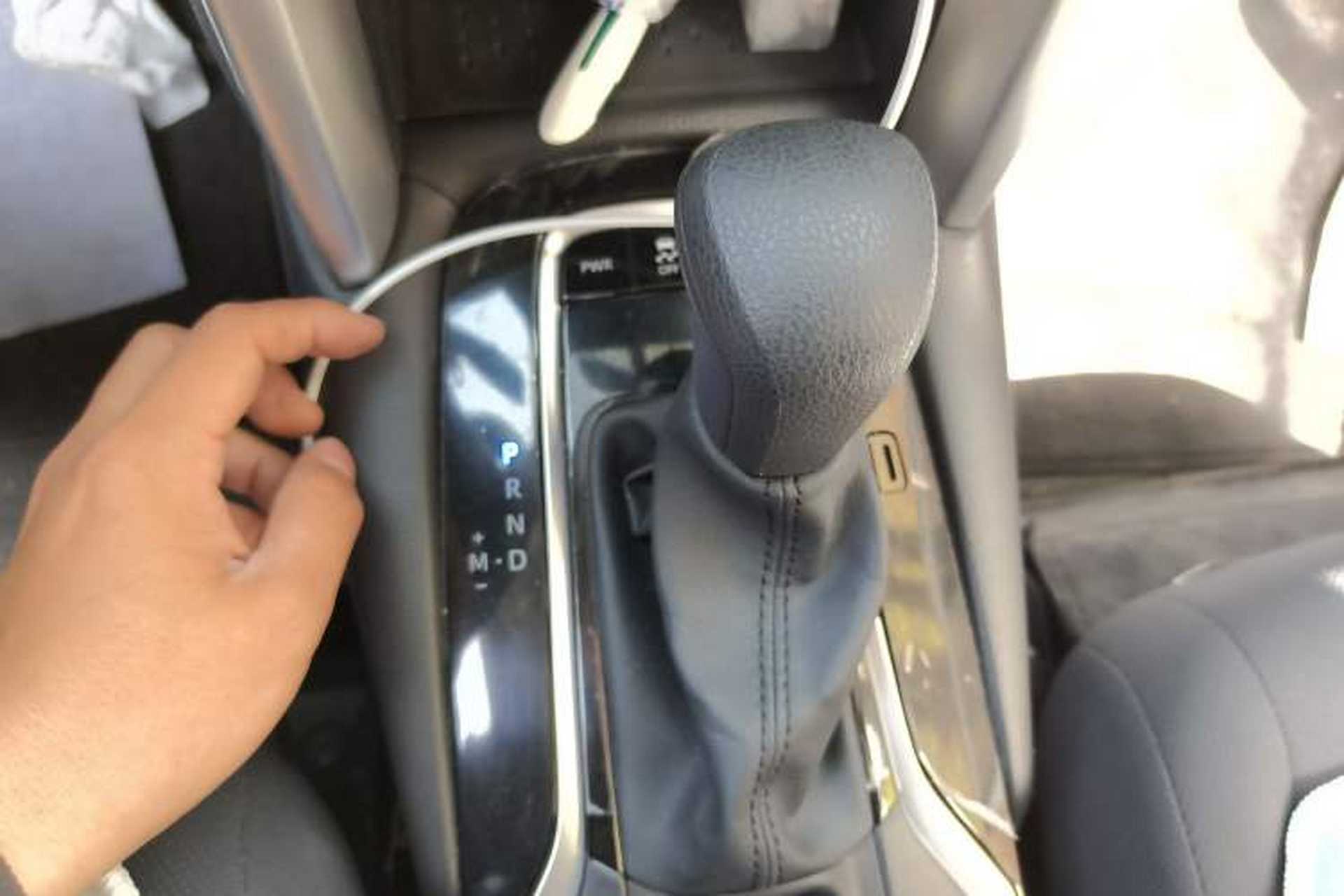 Used Toyota FRONTLANDER 2024 2.0L CVT Elite Edition Gear Lever