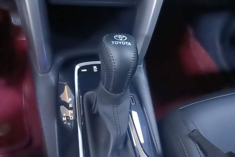 Used Toyota FRONTLANDER 2024 2.0L CVT Leading Edition Gear Lever