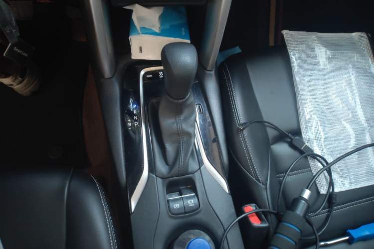 Used Toyota FRONTLANDER 2024 2.0L CVT Elite Edition Gear Lever
