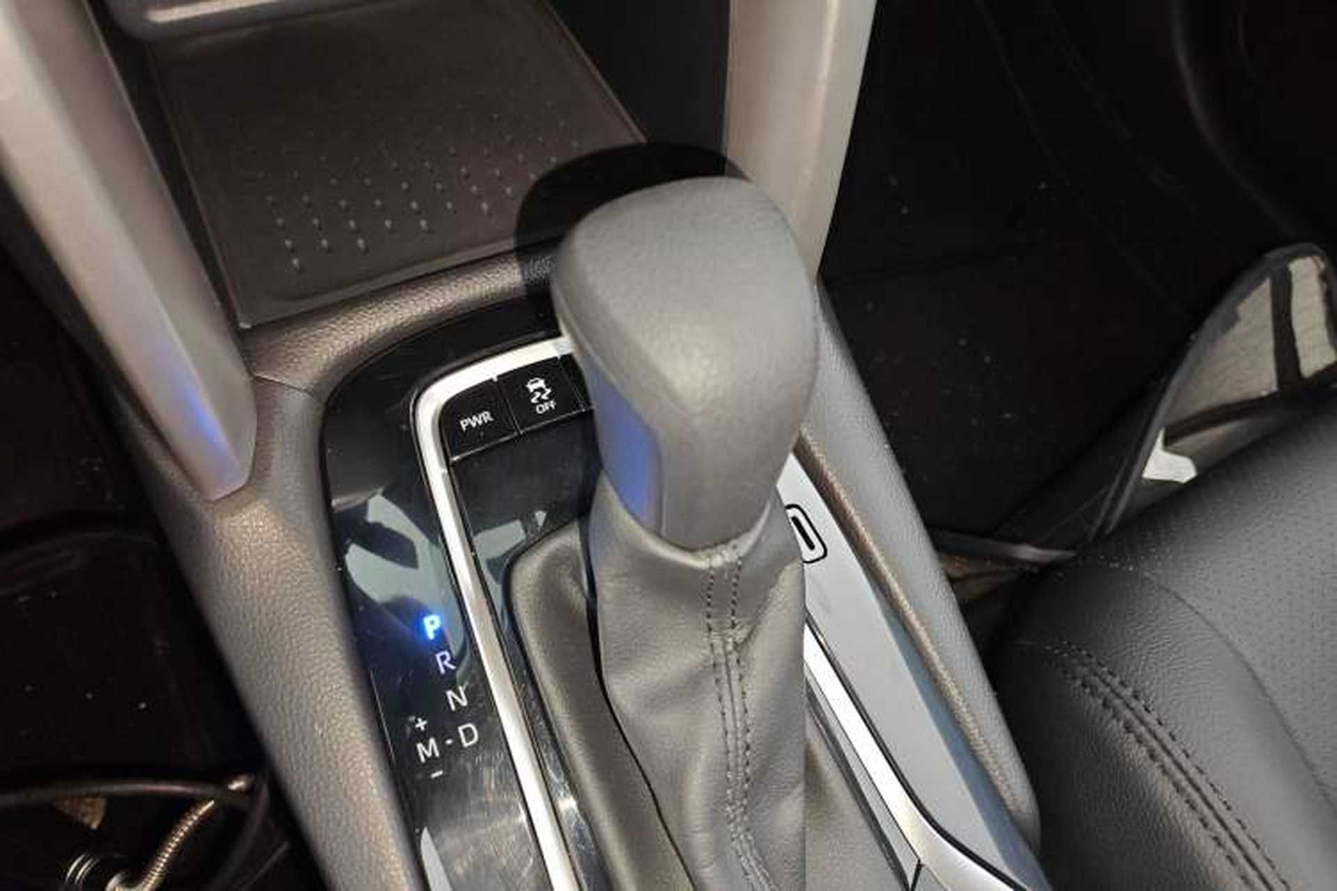 Used Toyota FRONTLANDER 2024 2.0L CVT Elite Edition Gear Lever