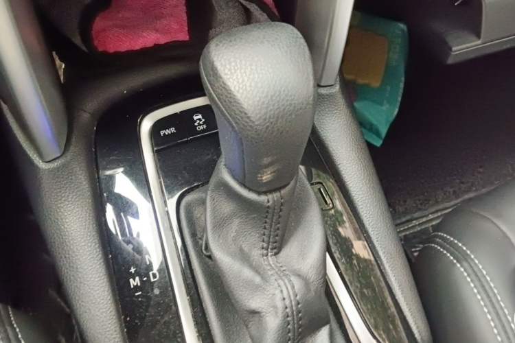 Used Toyota FRONTLANDER 2024 2.0L CVT Elite Edition Gear Lever