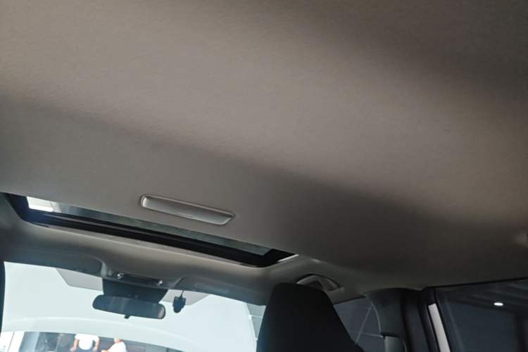 Used Toyota FRONTLANDER 2024 2.0L CVT Leading Edition Headliner