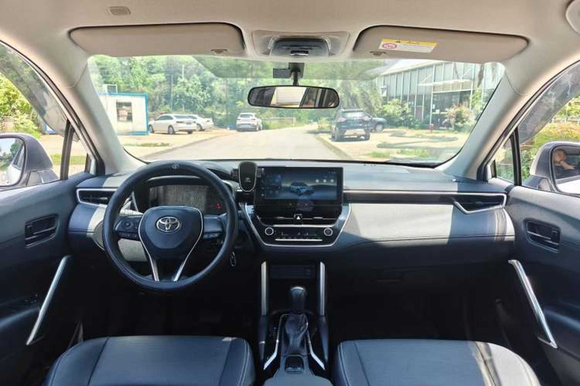 Used Toyota FRONTLANDER 2024 2.0L CVT Elite Plus Edition Interior 1