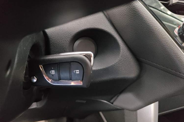 Used Toyota FRONTLANDER 2024 2.0L CVT Elite Plus Edition Interior 1
