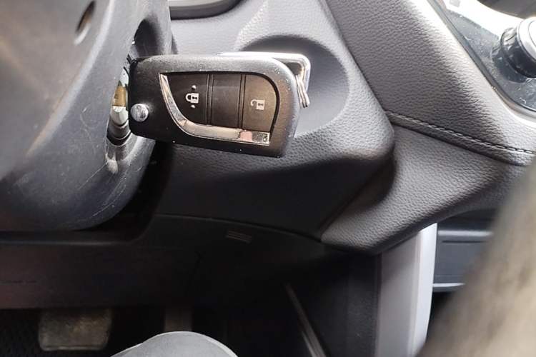 Used Toyota FRONTLANDER 2024 2.0L CVT Elite Plus Edition Interior 1