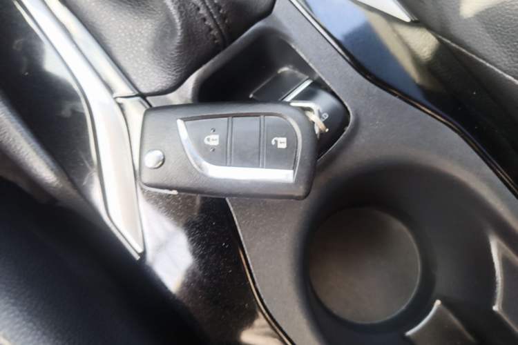 Used Toyota FRONTLANDER 2024 2.0L CVT Elite Plus Edition Interior 1