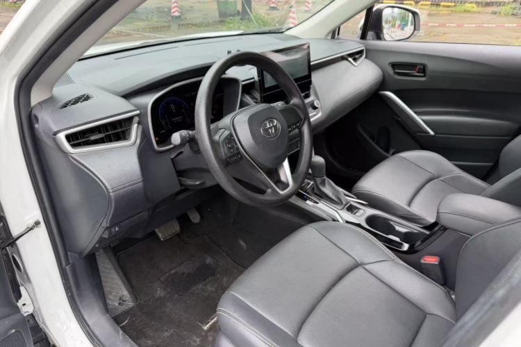 Used Toyota FRONTLANDER 2024 2.0L CVT Elite Edition Interior 2