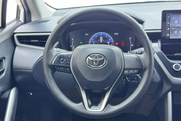 Used Toyota FRONTLANDER 2024 2.0L CVT Elite Edition Interior 4
