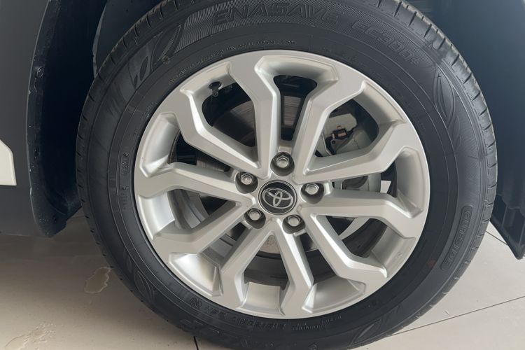 Used Toyota FRONTLANDER 2024 2.0L CVT Elite Edition Interior 4
