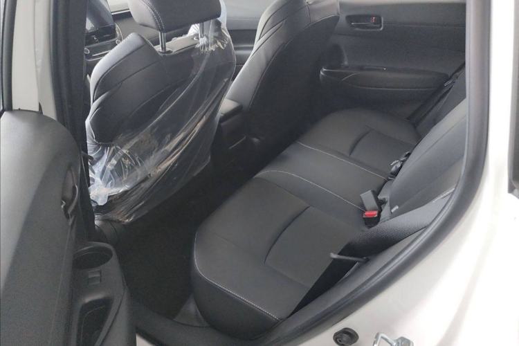 Used Toyota FRONTLANDER 2024 2.0L CVT Elite Plus Edition Interior 4
