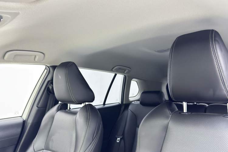 Used Toyota FRONTLANDER 2024 2.0L CVT Elite Edition Interior 5