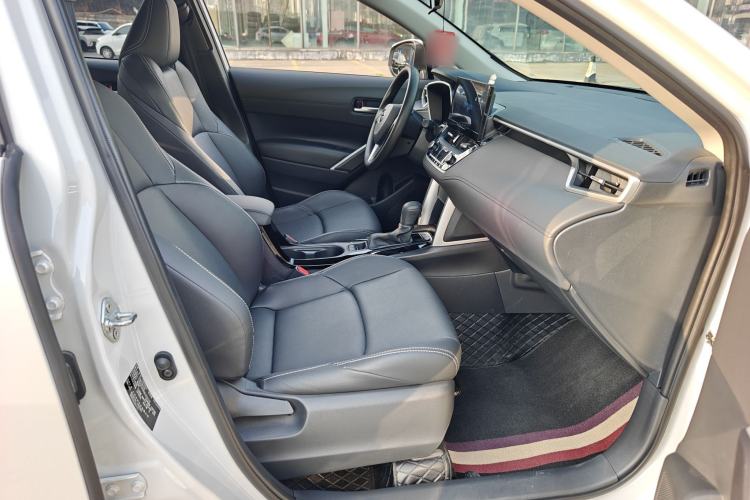 Used Toyota FRONTLANDER 2024 2.0L CVT Luxury Edition Interior 5