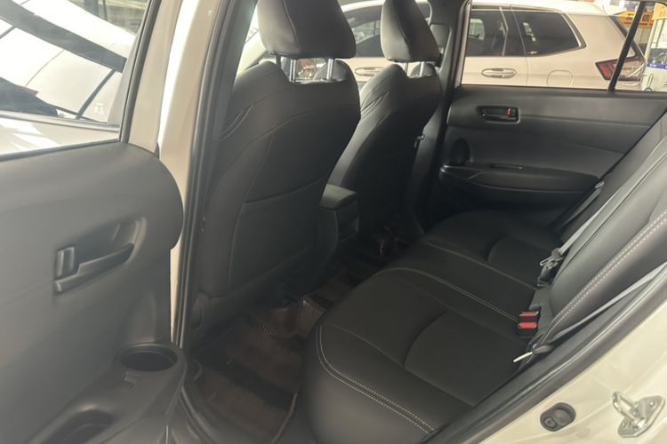 Used Toyota FRONTLANDER 2024 2.0L CVT Elite Edition Interior 7