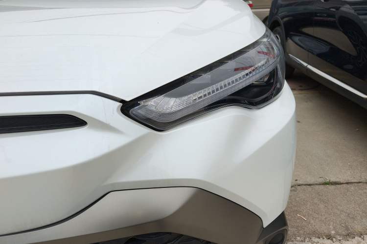 Used Toyota FRONTLANDER 2024 2.0L Smart Electric Hybrid Dual-Engine Luxury Edition Left Front Headlight