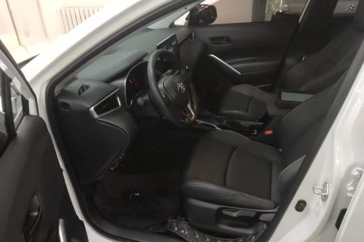 Used Toyota FRONTLANDER 2024 2.0L CVT Leading Plus Edition Left Front Seat