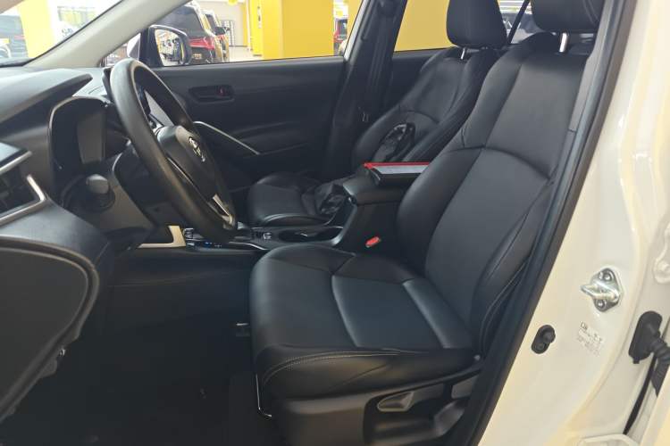 Used Toyota FRONTLANDER 2024 2.0L CVT Elite Edition Left Front Seat