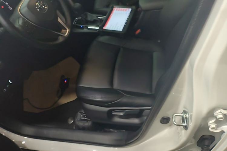 Used Toyota FRONTLANDER 2024 2.0L Smart Electric Hybrid Dual-Engine Leading Edition Left Front Seat