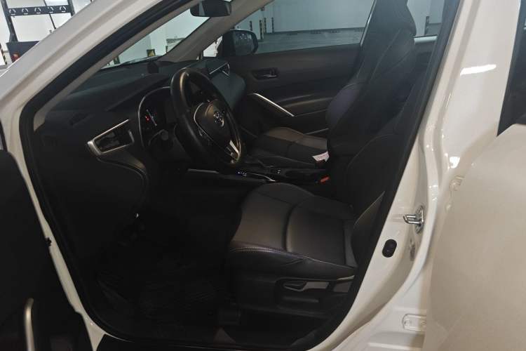 Used Toyota FRONTLANDER 2024 2.0L CVT Elite Plus Edition Left Front Seat