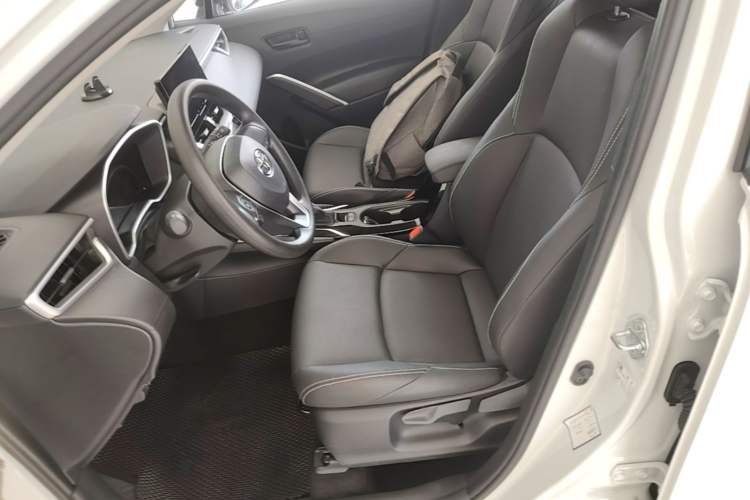 Used Toyota FRONTLANDER 2024 2.0L CVT Elite Plus Edition Left Front Seat