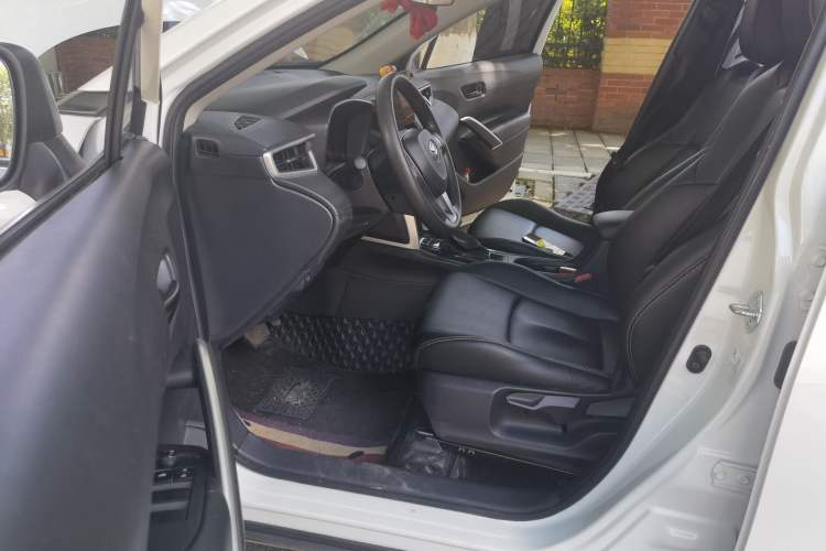 Used Toyota FRONTLANDER 2024 2.0L CVT Elite Edition Left Front Seat