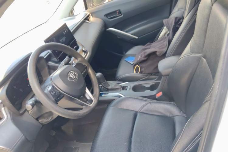 Used Toyota FRONTLANDER 2024 2.0L CVT Elite Edition Left Front Seat