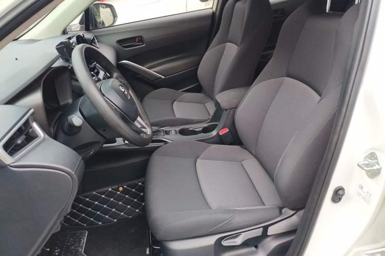 Used Toyota FRONTLANDER 2024 2.0L CVT Elite Edition Left Front Seat