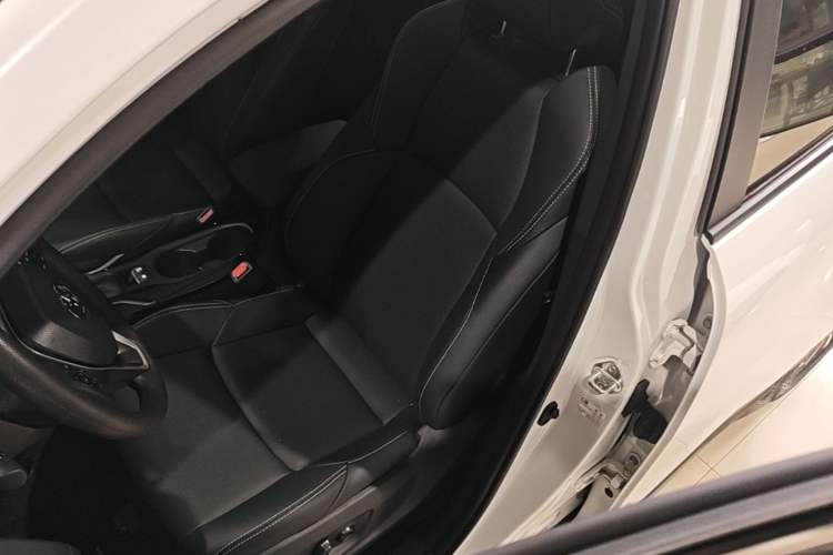 Used Toyota FRONTLANDER 2024 2.0L Smart Electric Hybrid Dual-Engine Luxury Edition Left Front Seat