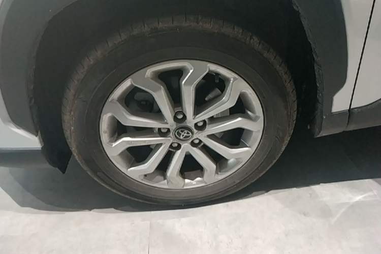 Used Toyota FRONTLANDER 2024 2.0L CVT Leading Edition Left Front Wheel Hub