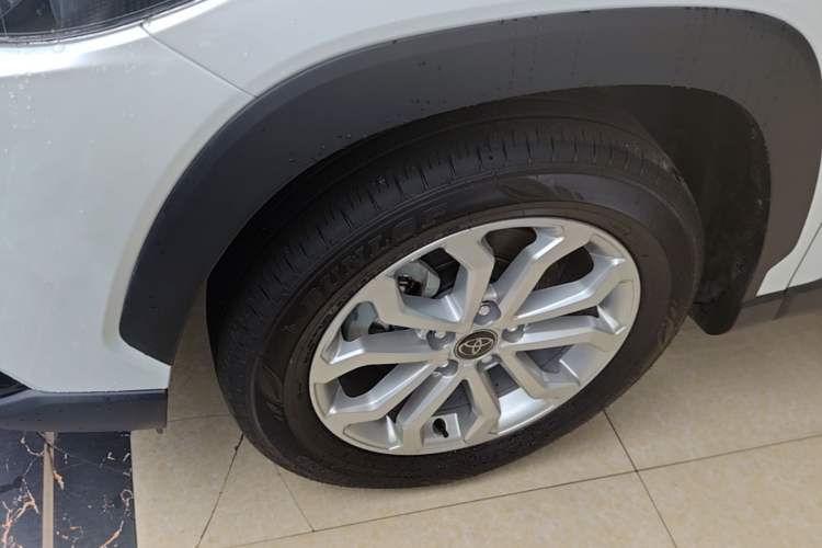 Used Toyota FRONTLANDER 2024 2.0L CVT Elite Plus Edition Left Front Wheel Hub