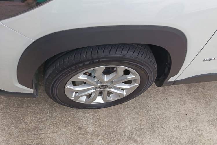 Used Toyota FRONTLANDER 2024 2.0L CVT Elite Edition Left Front Wheel Hub