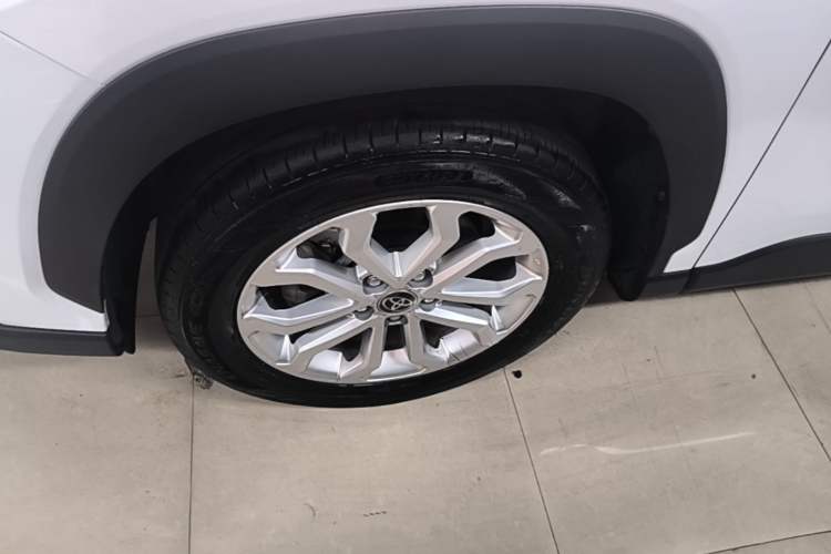 Used Toyota FRONTLANDER 2024 2.0L CVT Elite Plus Edition Left Front Wheel Hub