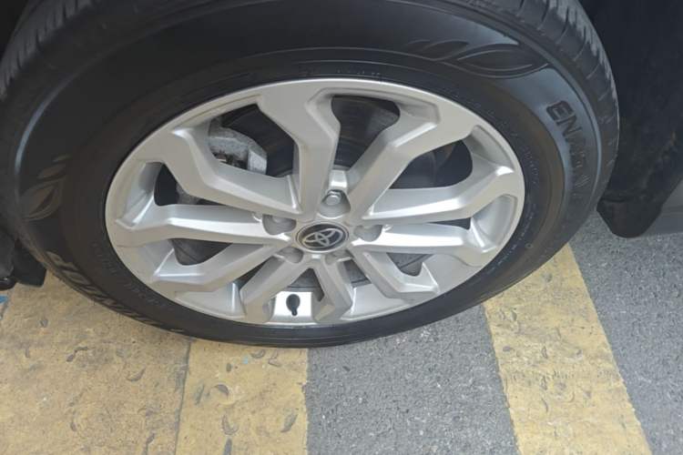 Used Toyota FRONTLANDER 2024 2.0L CVT Elite Plus Edition Left Front Wheel Hub
