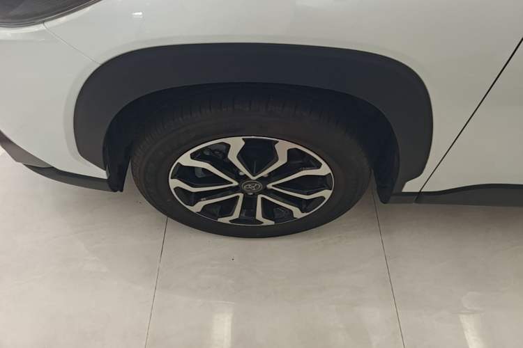 Used Toyota FRONTLANDER 2024 2.0L CVT Luxury Edition Left Front Wheel Hub