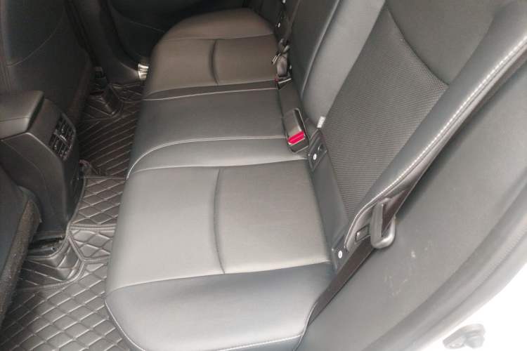 Used Toyota FRONTLANDER 2024 2.0L Smart Electric Hybrid Dual-Engine Luxury Edition Left Rear Seat