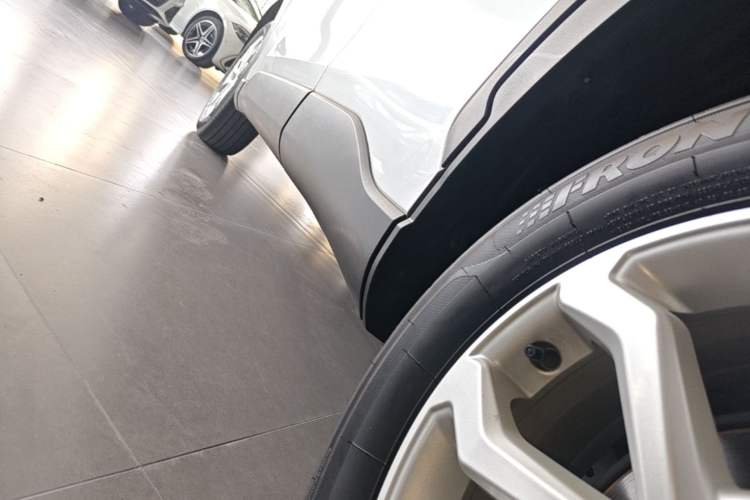 Used Toyota FRONTLANDER 2024 2.0L CVT Elite Plus Edition Left Side Sill
