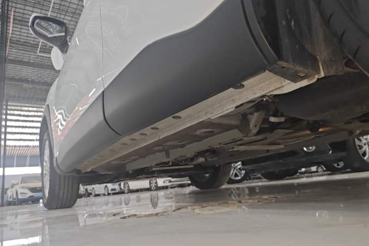 Used Toyota FRONTLANDER 2024 2.0L CVT Elite Plus Edition Left Side Sill
