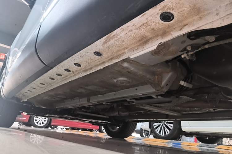 Used Toyota FRONTLANDER 2024 2.0L CVT Elite Plus Edition Left Side Sill
