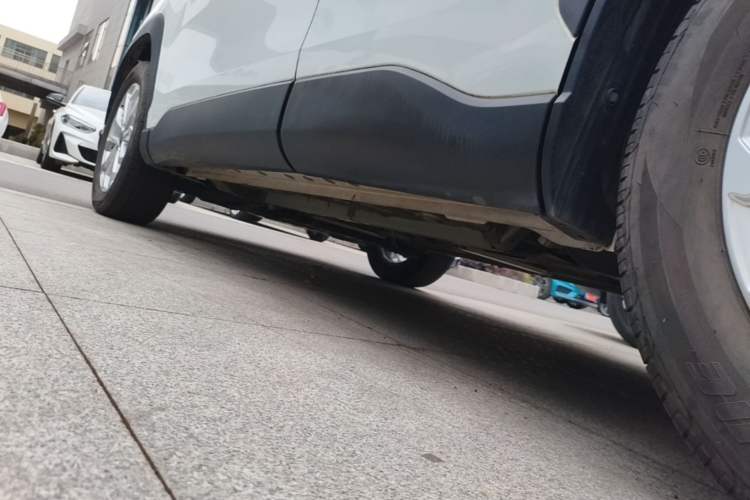 Used Toyota FRONTLANDER 2024 2.0L CVT Elite Edition Left Side Sill