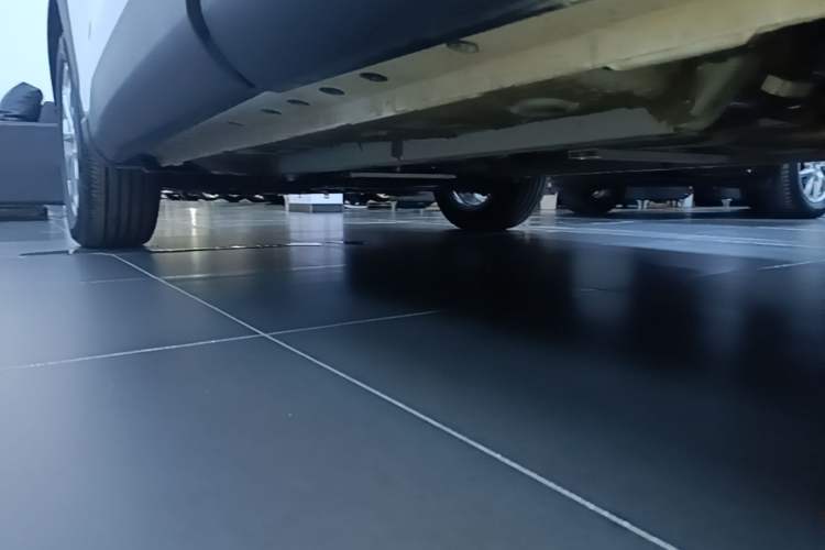 Used Toyota FRONTLANDER 2024 2.0L CVT Leading Edition Left Side Sill