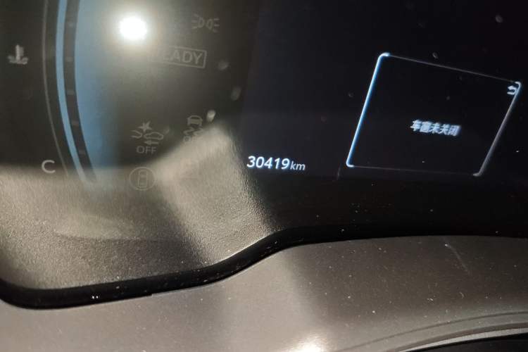 Used Toyota FRONTLANDER 2024 2.0L Smart Electric Hybrid Dual-Engine Leading Edition Odometer Close Up