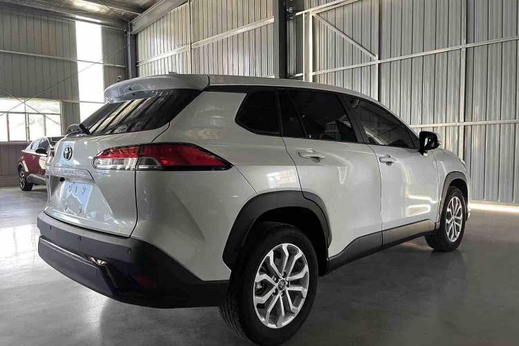 Used Toyota FRONTLANDER 2024 2.0L CVT Leading Edition Rear Right 45 Deg