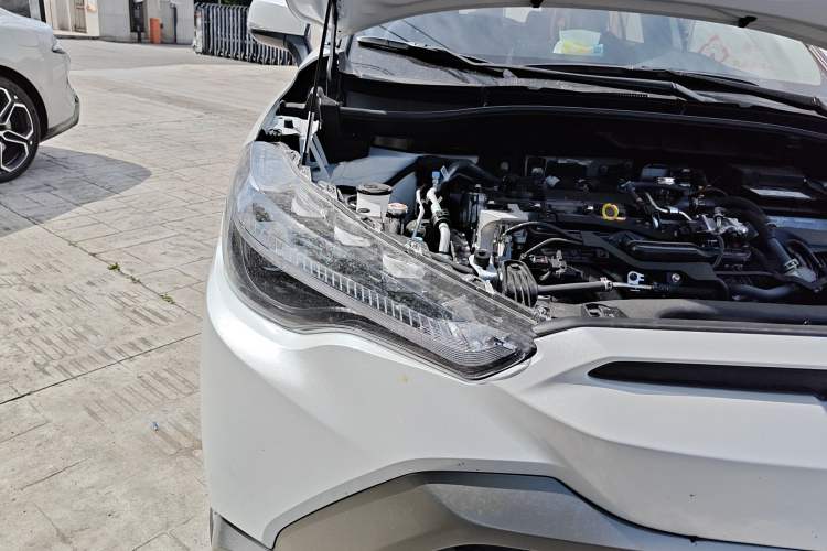 Used Toyota FRONTLANDER 2024 2.0L CVT Luxury Edition Right Front Headlight