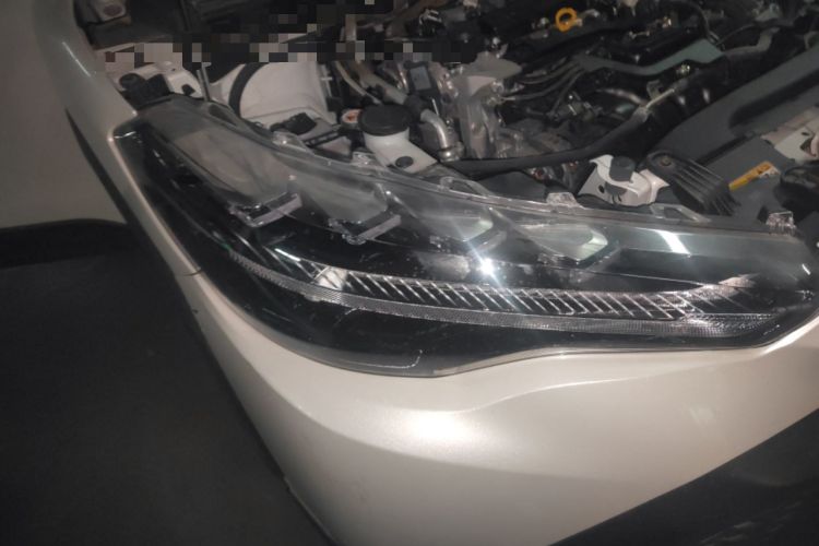 Used Toyota FRONTLANDER 2024 2.0L CVT Luxury Edition Right Front Headlight