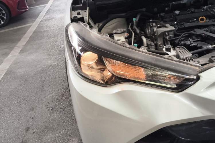 Used Toyota FRONTLANDER 2024 2.0L CVT Leading Edition Right Front Headlight